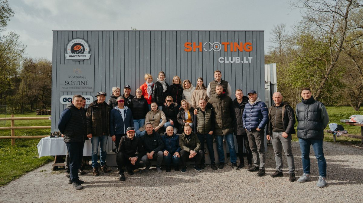 Komandiškumą ugdančios tradicijos: susitikimas UHB Grupės šaudymo varžybose