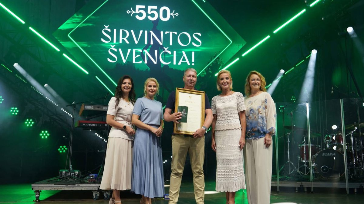 Pagarba savo kraštui: per paramą ir bendrystę